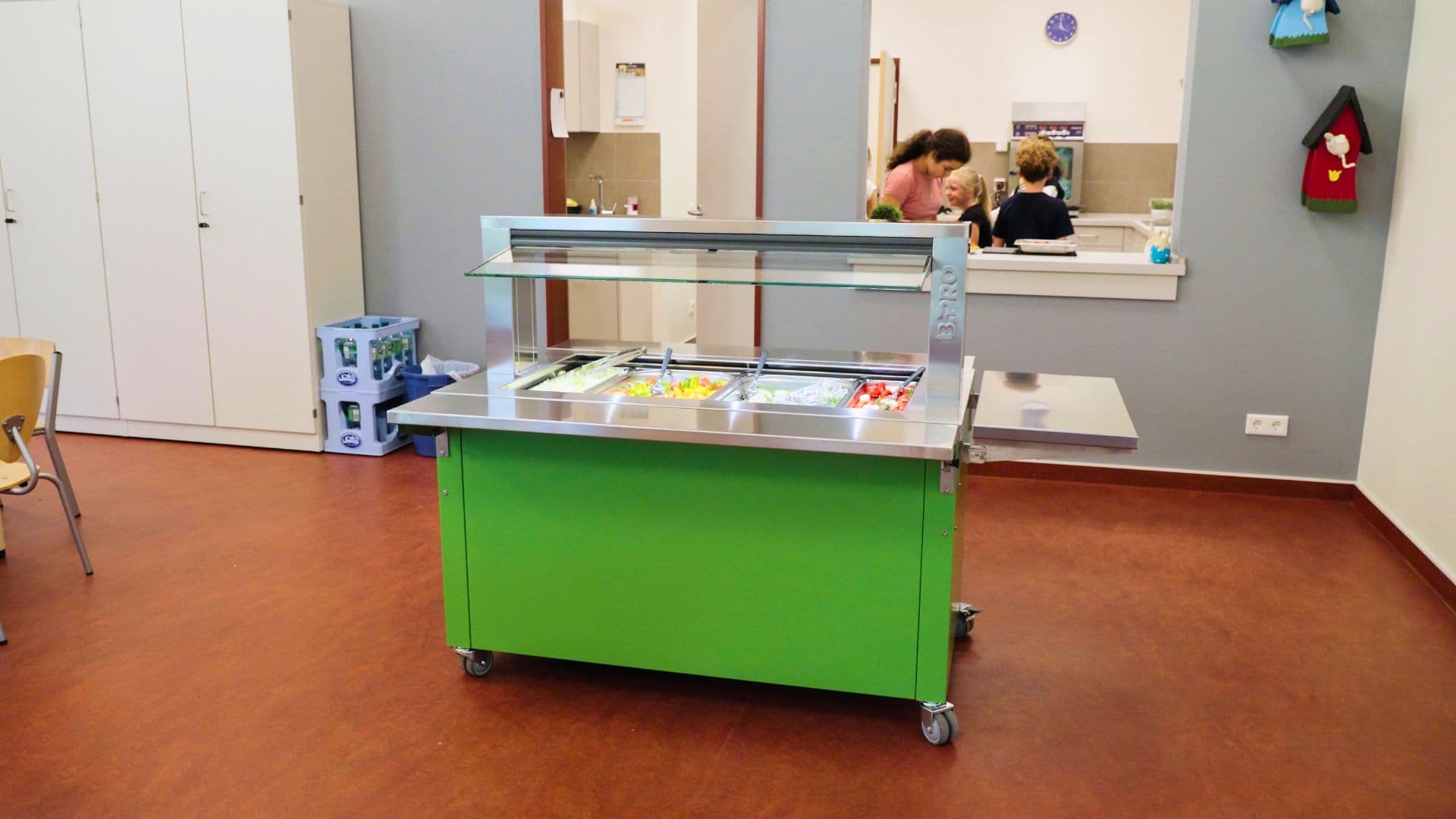 B.PRO BASIC LINE Kids in use in school canteens