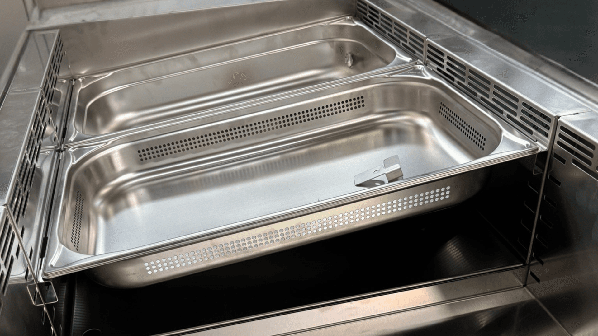 Buffetneuheiten BPro BASIC LINE Kühlwanne für stabile Kühlung