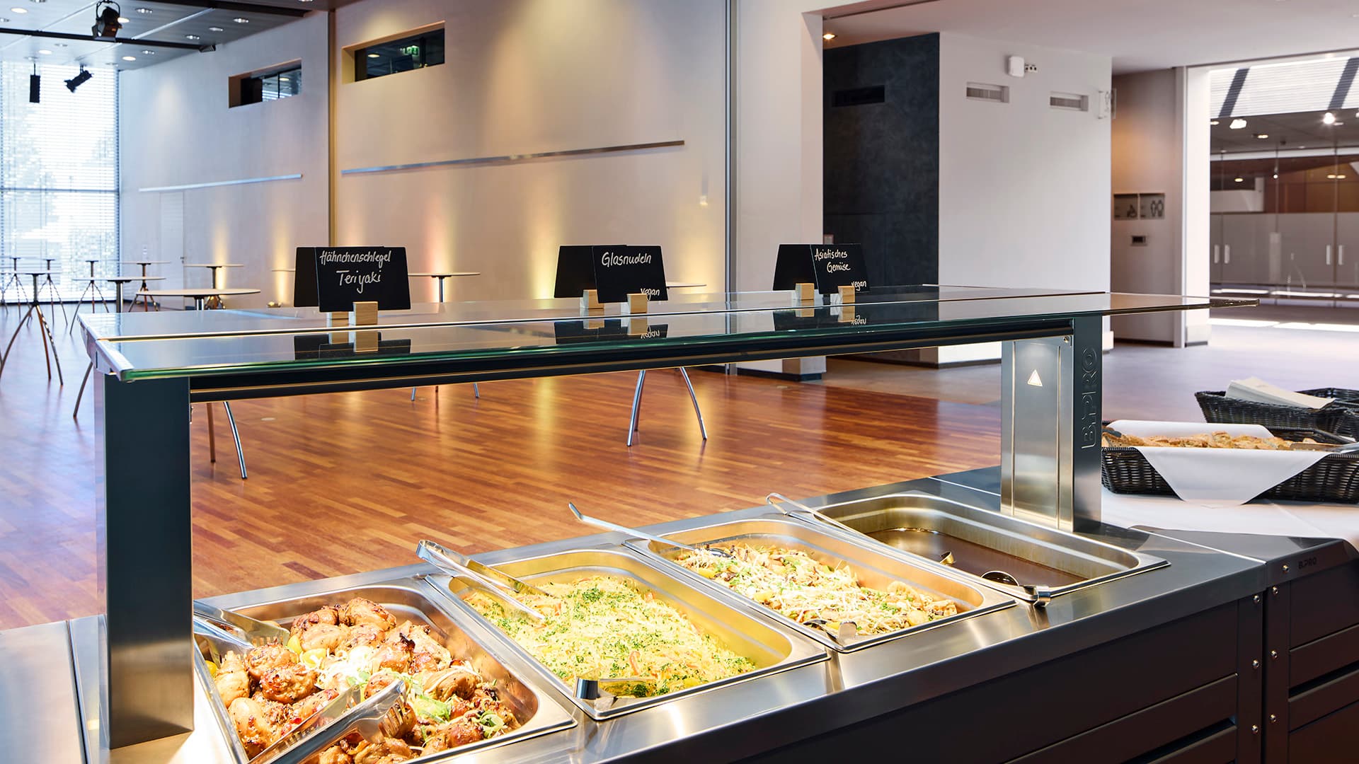 B.PRO Catering News Schwabenlandhalle Büffetausgabe Gastronormbehälter