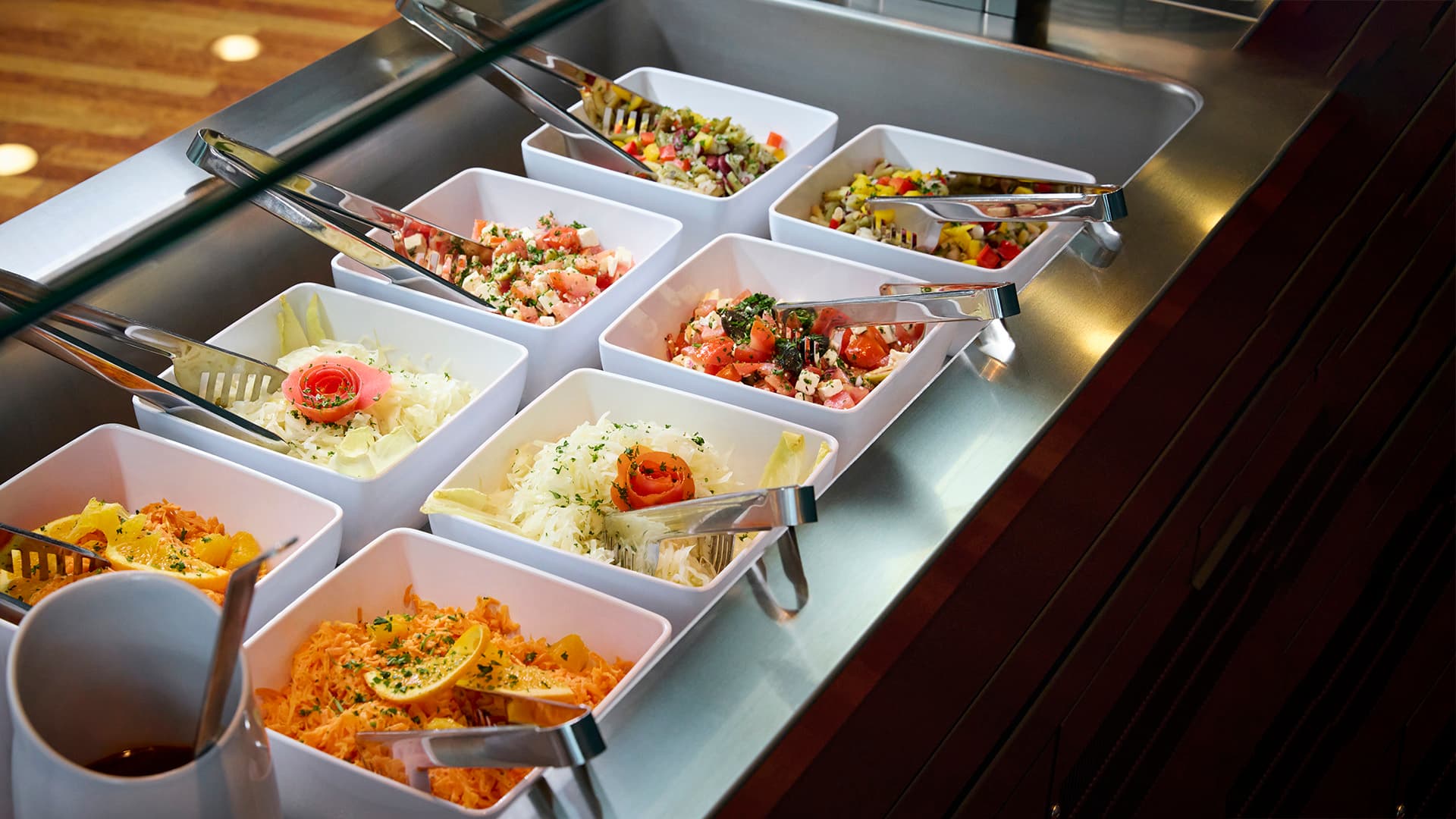 B.PRO Catering News Schwabenlandhalle Büffetausgabe kleine Schalen