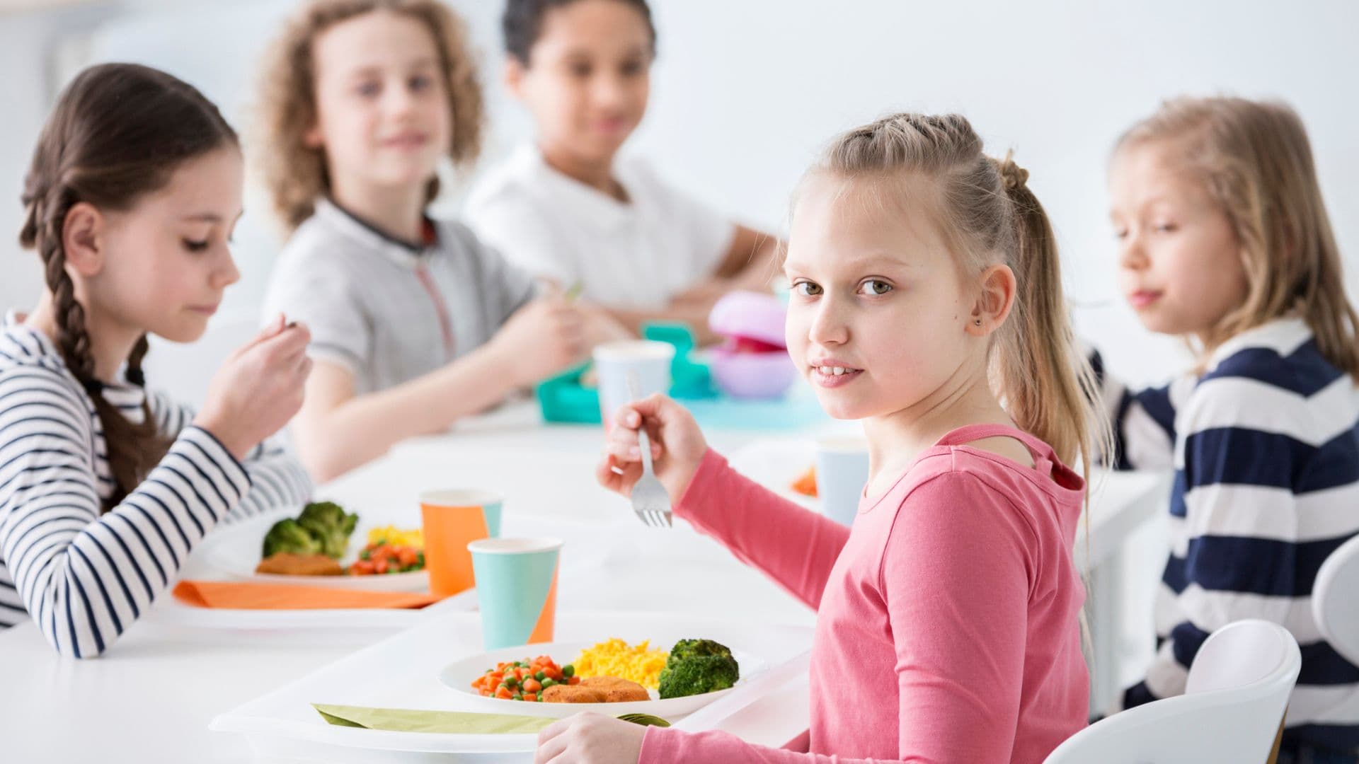 Children eating in the school canteen